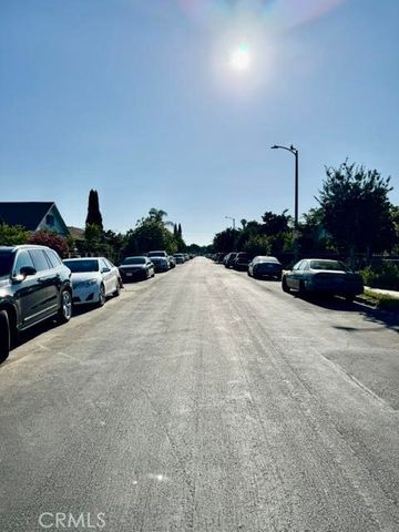 1199 W 38th Street, Los Angeles, CA 90037