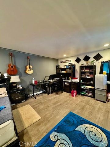 1199 W 38th Street, Los Angeles, CA 90037