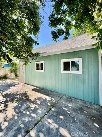 1199 W 38th Street, Los Angeles, CA 90037