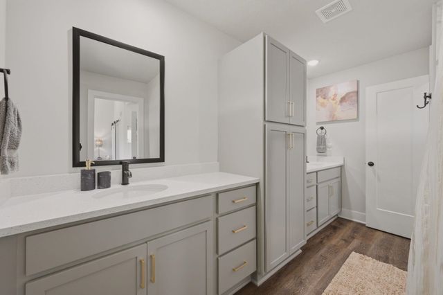 8649 E Chris, Wichita, KS 67226