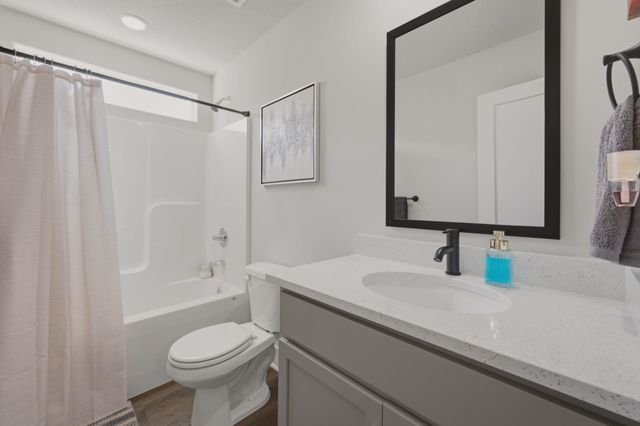 8649 E Chris, Wichita, KS 67226