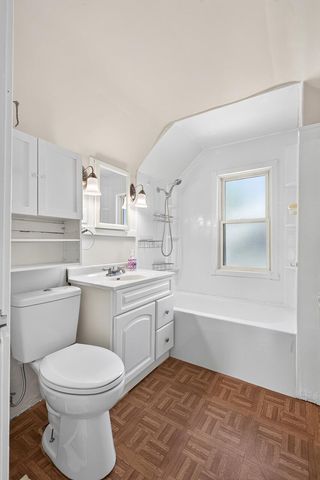 3953 38th Avenue S, Minneapolis, MN 55406