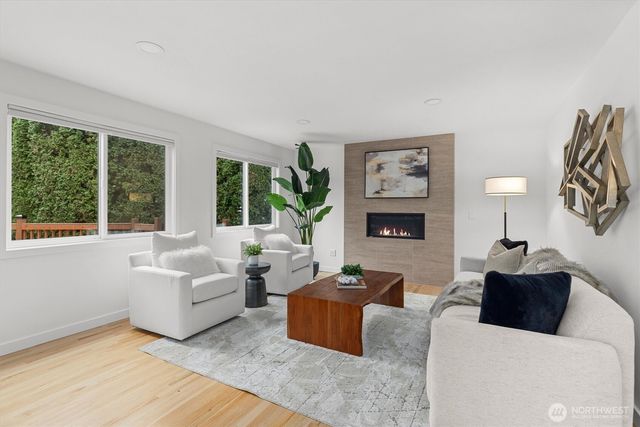 16302 123rd Place NE, Bothell, WA 98011