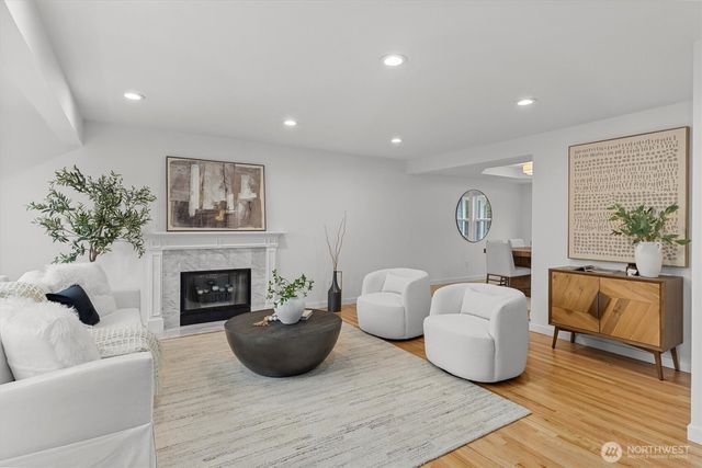 16302 123rd Place NE, Bothell, WA 98011