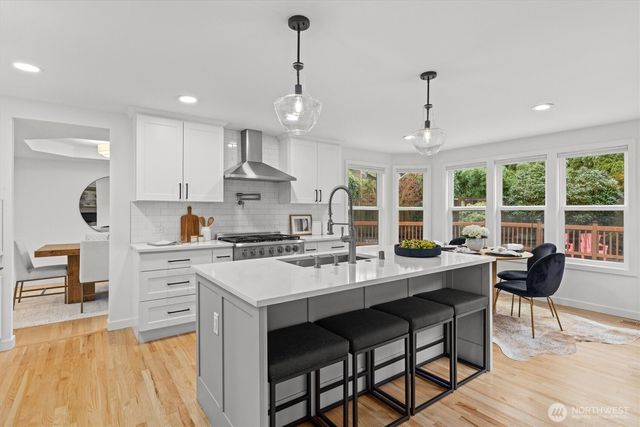 16302 123rd Place NE, Bothell, WA 98011