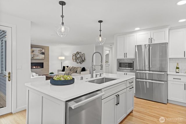 16302 123rd Place NE, Bothell, WA 98011