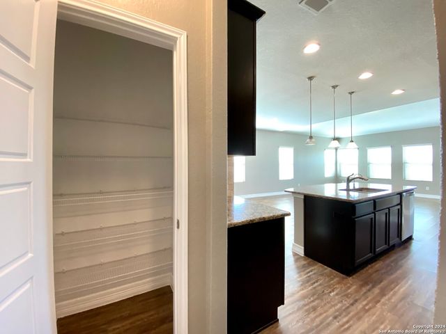1206 Ranch Falls, San Antonio, TX 78245