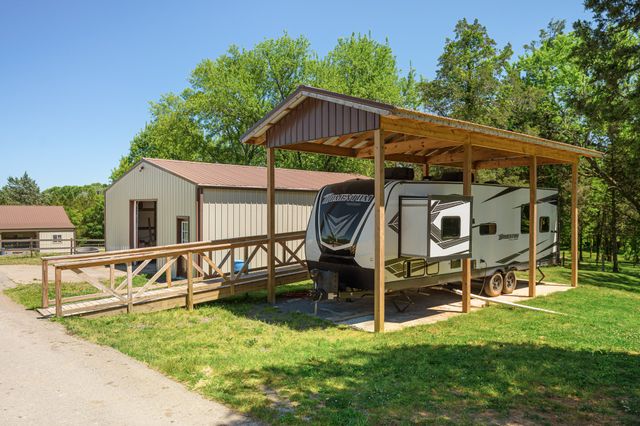 642 Beach Bottom Rd, Watertown, TN 37184