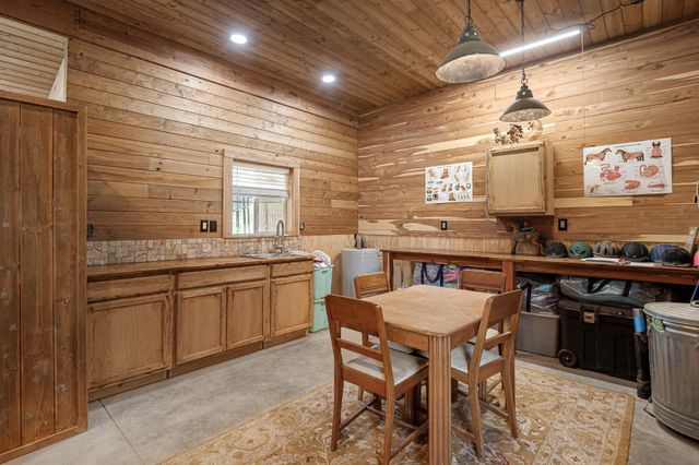 642 Beach Bottom Rd, Watertown, TN 37184