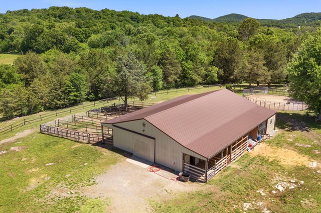 642 Beach Bottom Rd, Watertown, TN 37184