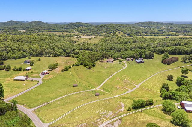 642 Beach Bottom Rd, Watertown, TN 37184