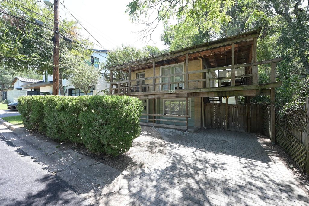 1603 Courtland LN, Austin, TX 78703