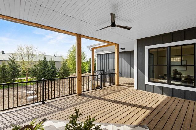 6811 Angelica Trail, Sun Prairie, WI 53590