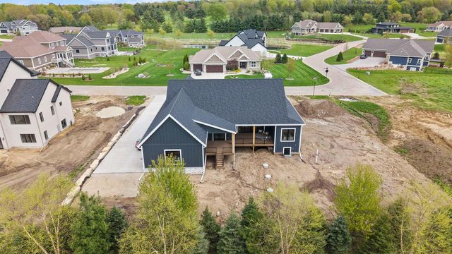 6811 Angelica Trail, Sun Prairie, WI 53590