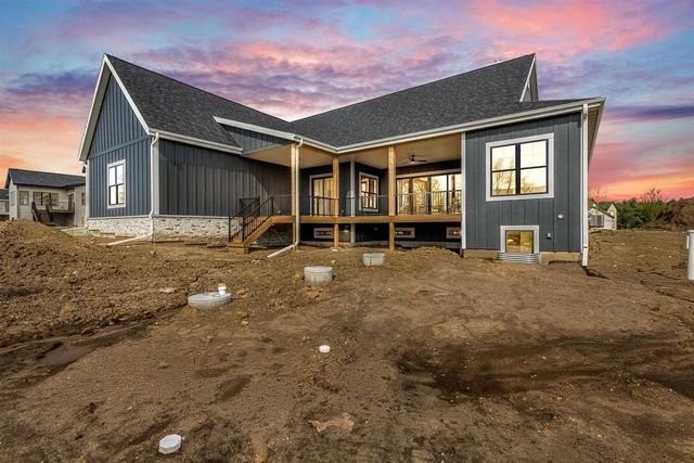 6811 Angelica Trail, Sun Prairie, WI 53590