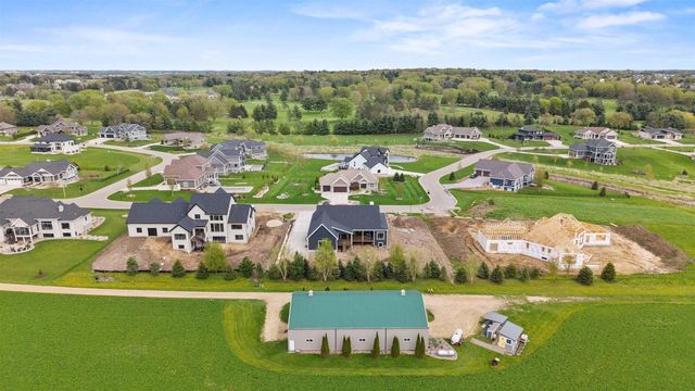 6811 Angelica Trail, Sun Prairie, WI 53590