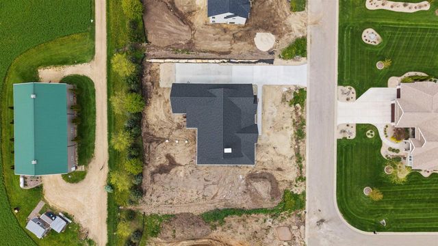 6811 Angelica Trail, Sun Prairie, WI 53590