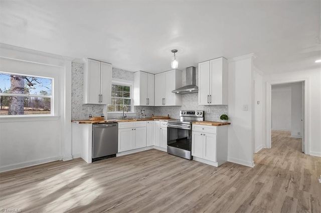 1385 Bridgton Road, Winston-salem, NC 27127