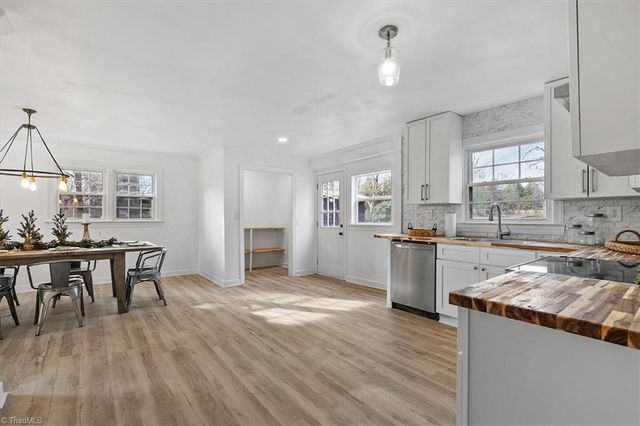 1385 Bridgton Road, Winston-salem, NC 27127