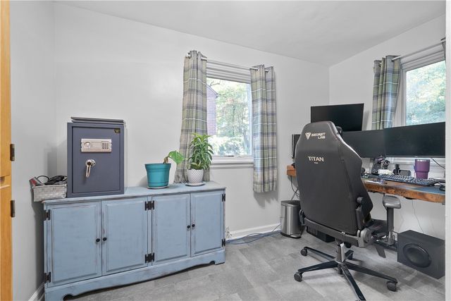 20 Brucewood Drive, Mt Lebanon, PA 15228