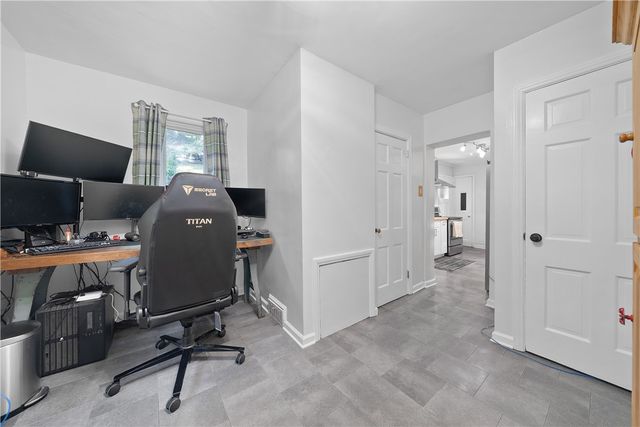 20 Brucewood Drive, Mt Lebanon, PA 15228