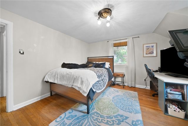 20 Brucewood Drive, Mt Lebanon, PA 15228