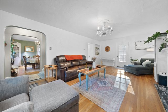 20 Brucewood Drive, Mt Lebanon, PA 15228