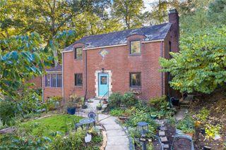 20 Brucewood Drive, Mt Lebanon, PA 15228