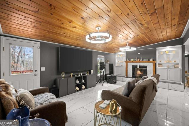 393 Lancelot Road, Dahlonega, GA 30533