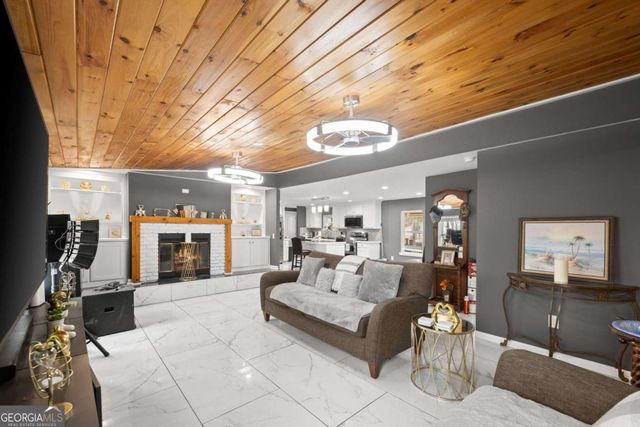 393 Lancelot Road, Dahlonega, GA 30533