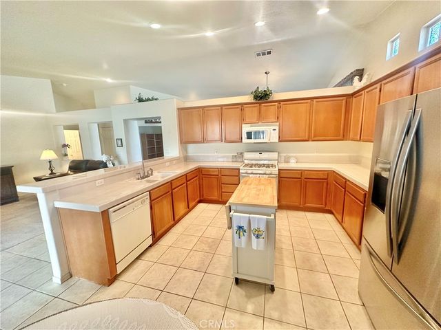 21245 Cask Court, Apple Valley, CA 92308