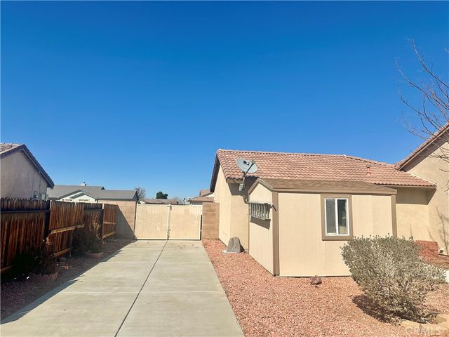 21245 Cask Court, Apple Valley, CA 92308