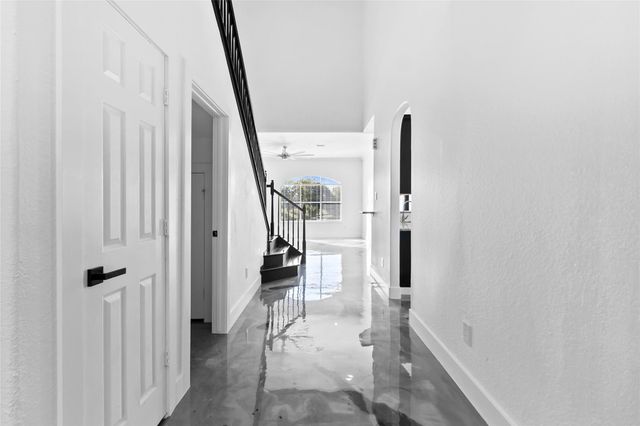 7619 Omaha Drive, Baytown, TX 77521