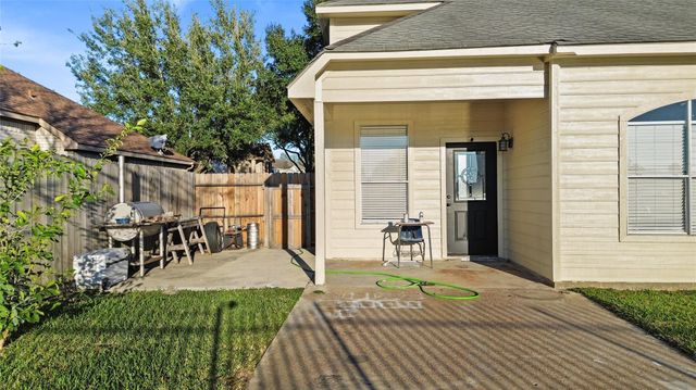 7619 Omaha Drive, Baytown, TX 77521