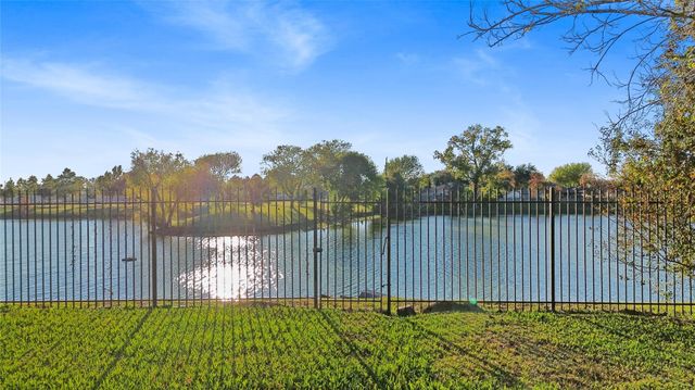 7619 Omaha Drive, Baytown, TX 77521