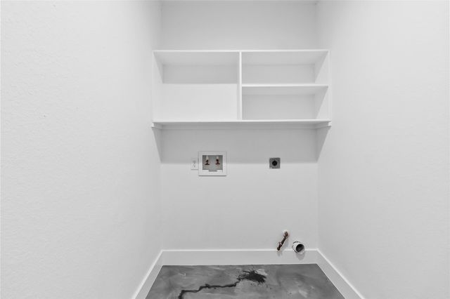 7619 Omaha Drive, Baytown, TX 77521