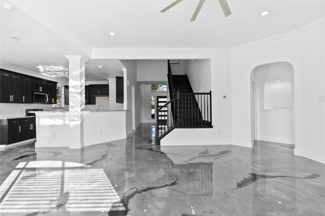 7619 Omaha Drive, Baytown, TX 77521