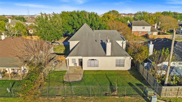 7619 Omaha Drive, Baytown, TX 77521