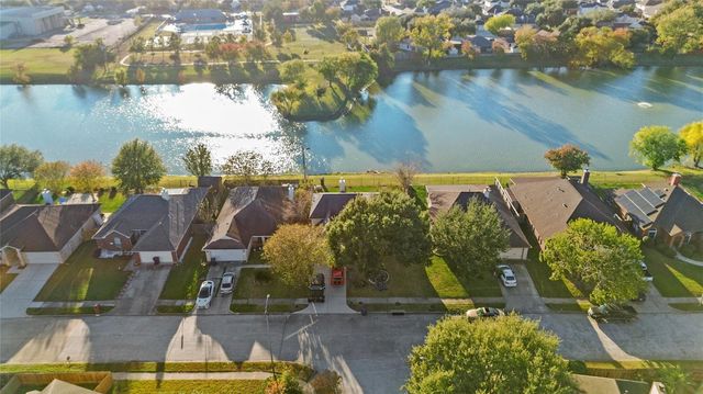 7619 Omaha Drive, Baytown, TX 77521