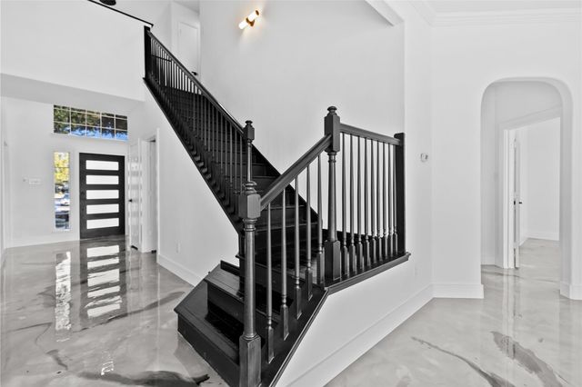 7619 Omaha Drive, Baytown, TX 77521