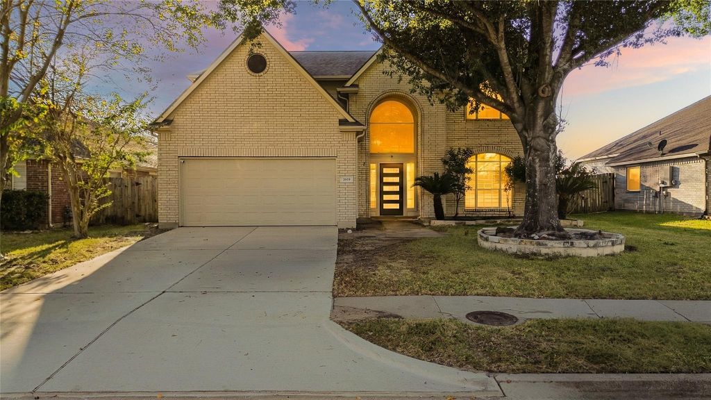 7619 Omaha Drive, Baytown, TX 77521