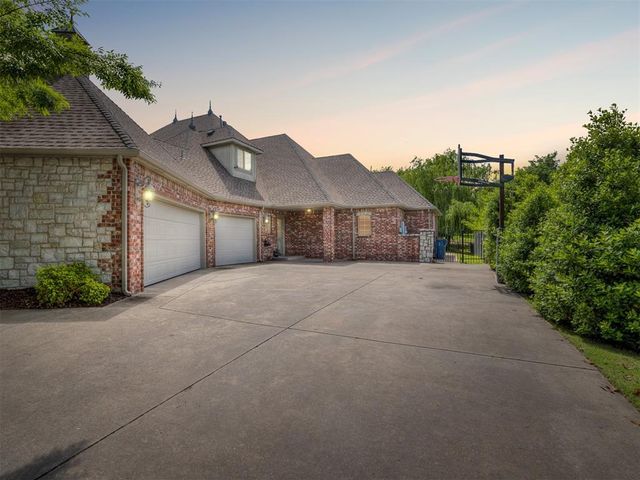 3125 Cumberland Drive, Edmond, OK 73034