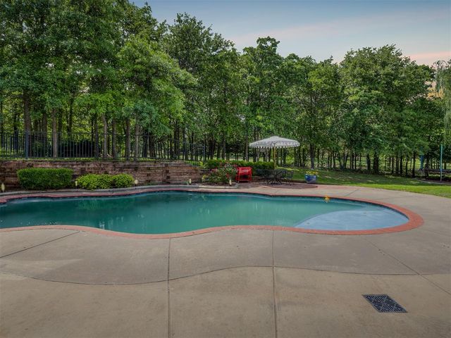 3125 Cumberland Drive, Edmond, OK 73034