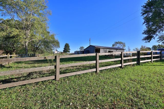 635 Menefee Road, Crittenden, KY 41030