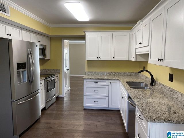 2608 BRIDLEWOOD CIRCLE, Helena, AL 35080