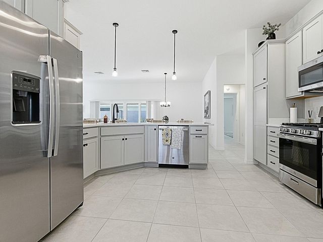 7532 FAR HILLS LOOP, The Villages, FL 34762