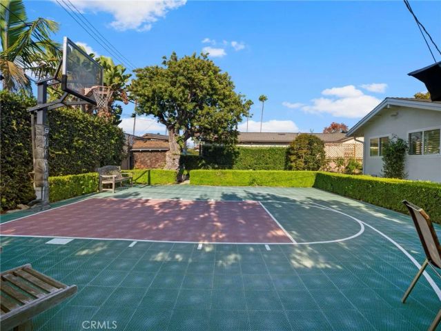 1430 Shamrock, Costa Mesa, CA 92626