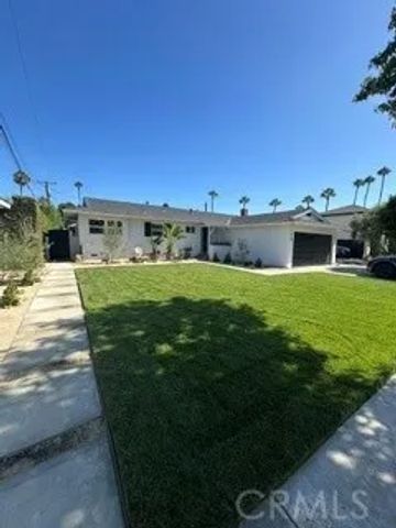 1430 Shamrock, Costa Mesa, CA 92626