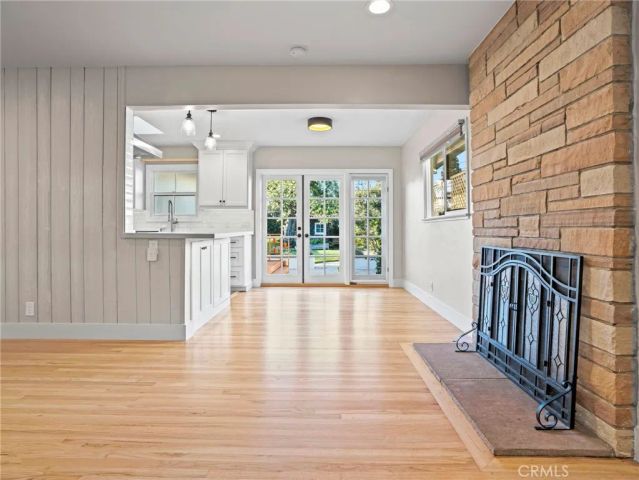 1430 Shamrock, Costa Mesa, CA 92626