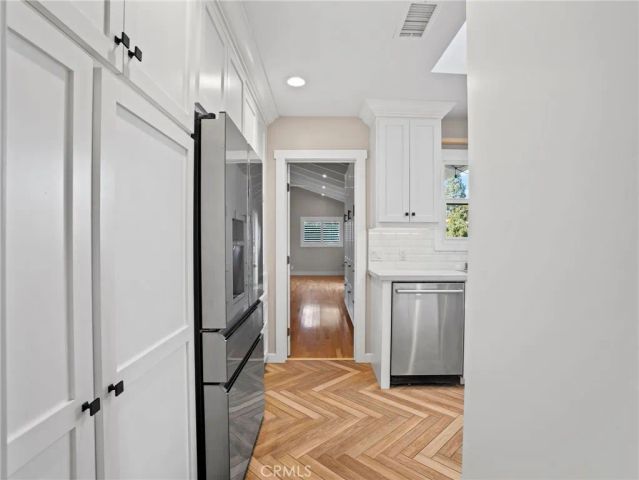 1430 Shamrock, Costa Mesa, CA 92626